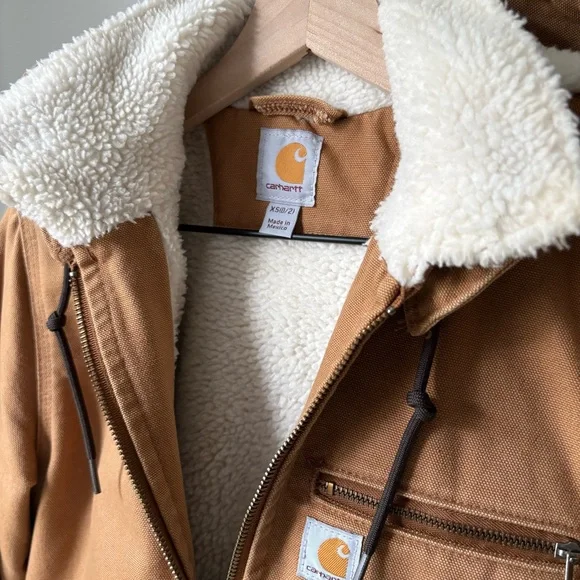 Carhartt Wildwood Sherpa Lined Jacket with Hood - Picture 3 of 13